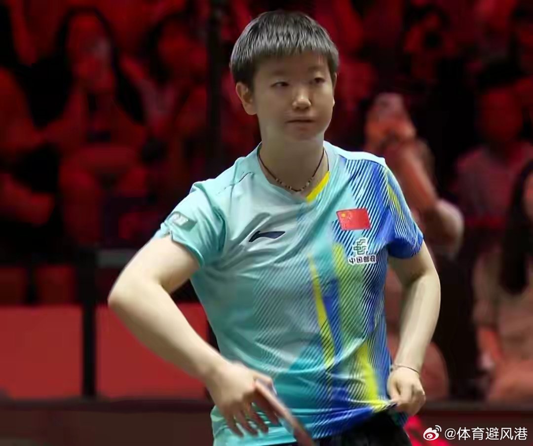 孙颖莎vs早田希娜国乒的孙颖莎VS日本的早田希娜。双方经过6局激战，孙颖莎4-2