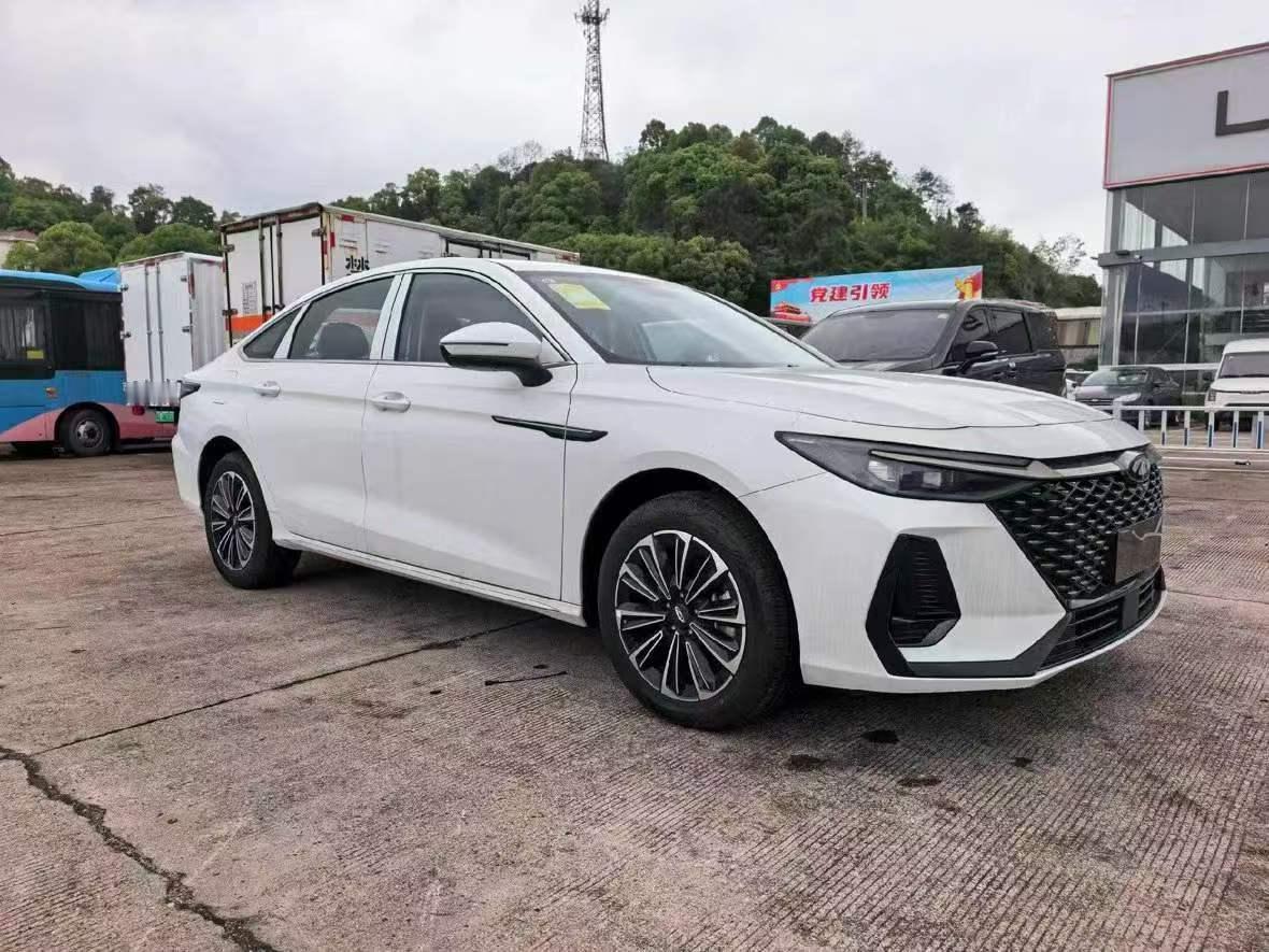库存新车
风云A8，指导价87900
插电混合动力，25年5月出厂
发票可增可普