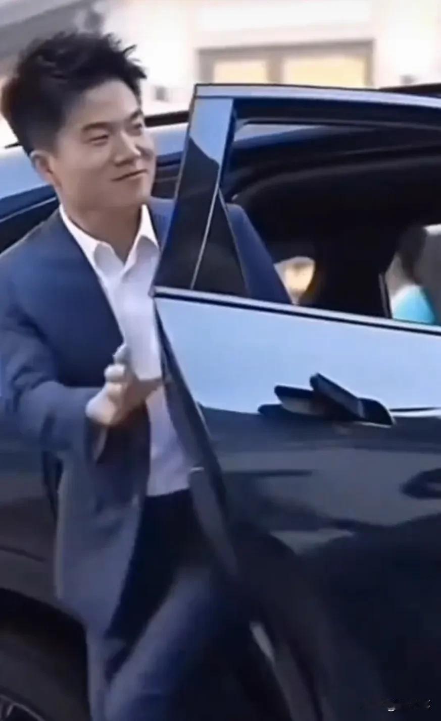 #董宇辉是什么样的人#不了解，大概是带货网红吧，喜欢用文化人的方式带货，得到许多