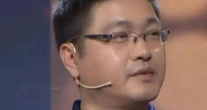 1998年，河北1男子，婚后不想工作，请求妻子供他读硕博。没想到，妻子竟点头答应