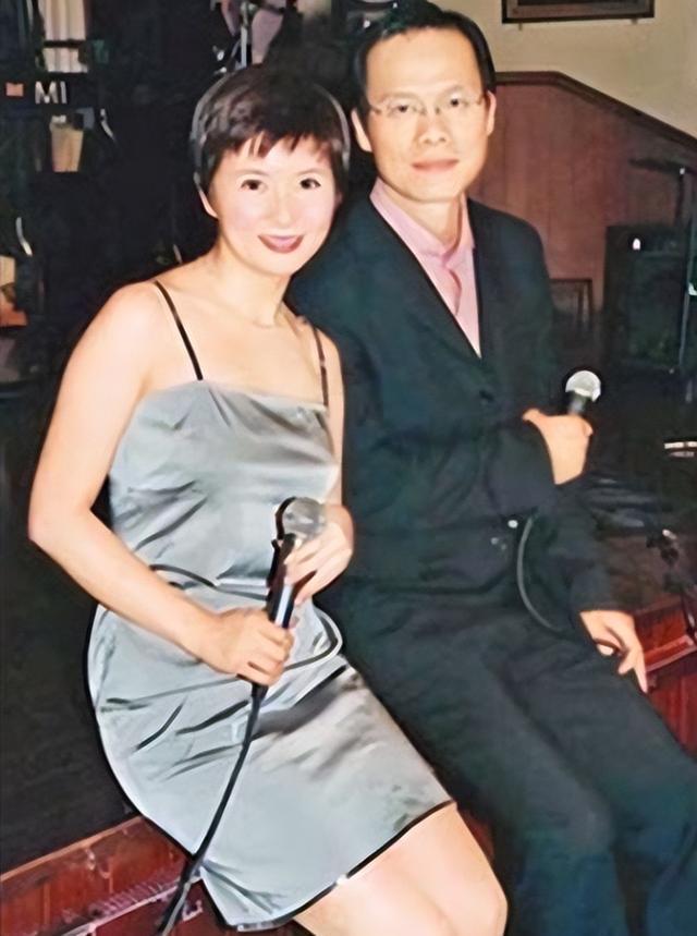 莫言说：“一个人对猫狗好，不表示对人好；一个人对兄弟义气，不表示对对象专一；一个