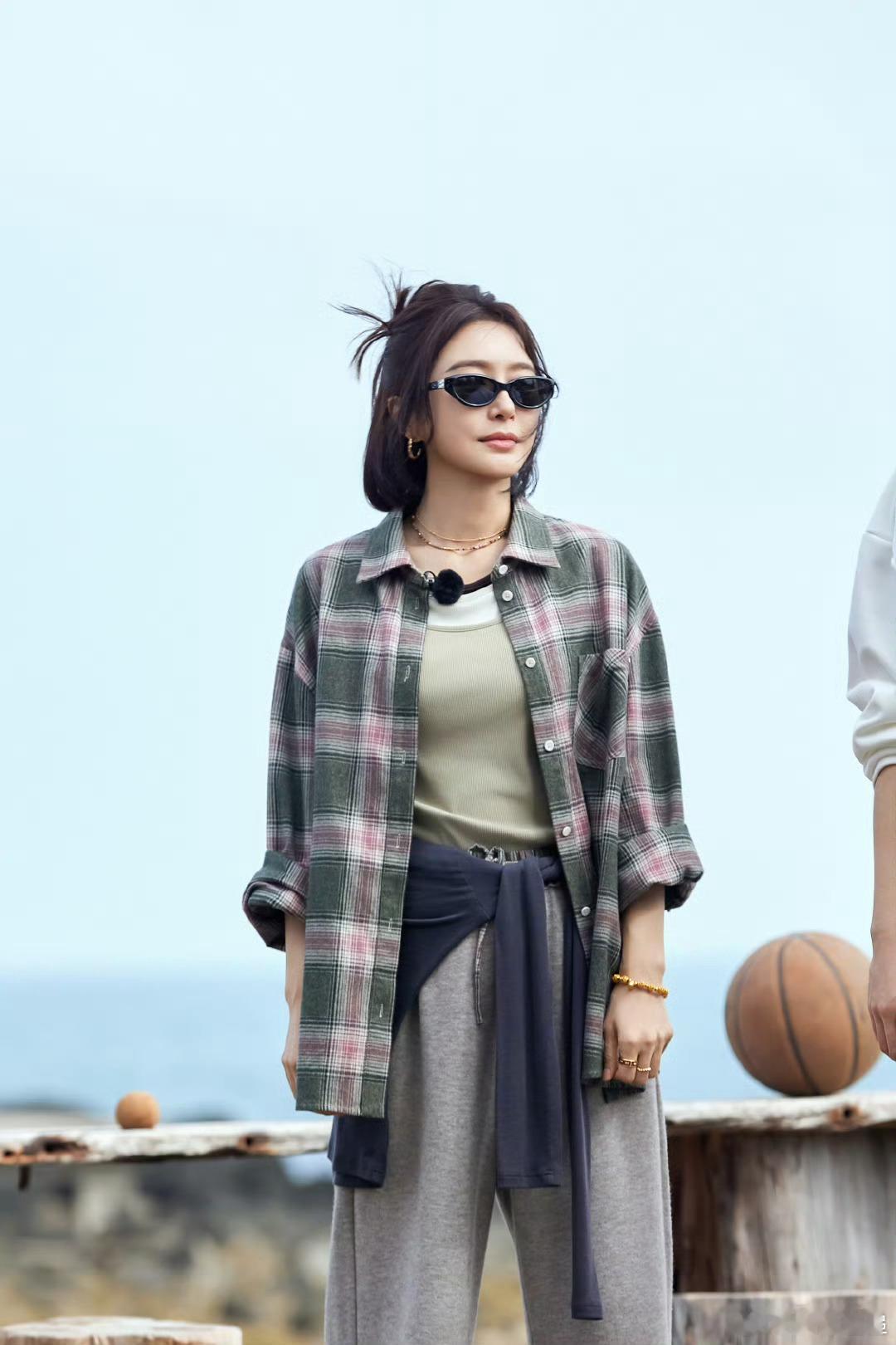 秦岚与金子涵互不相识秦岚金子涵互不相识蛮好的 