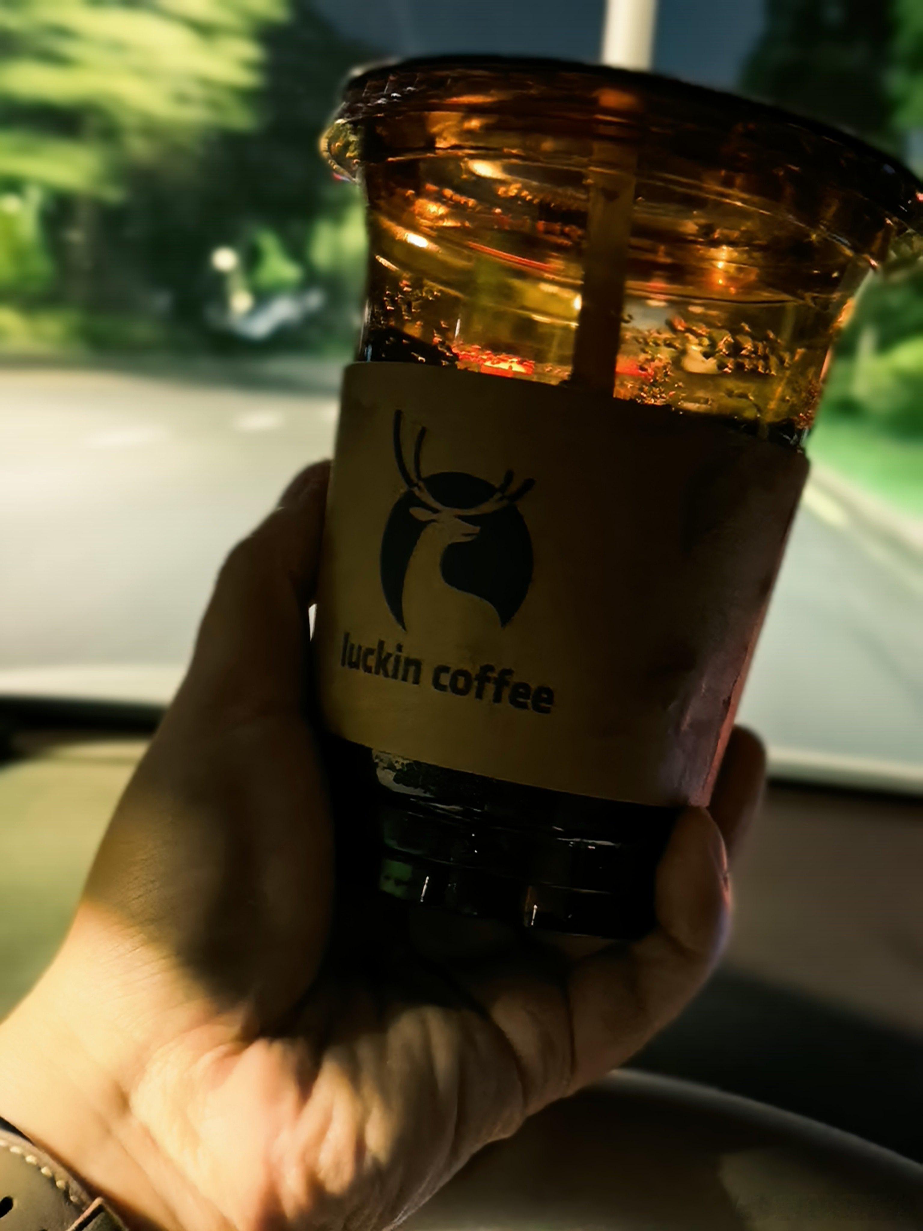 赛场总有意难平那确实听说晚上踢球前来杯冰美式有特效？ 