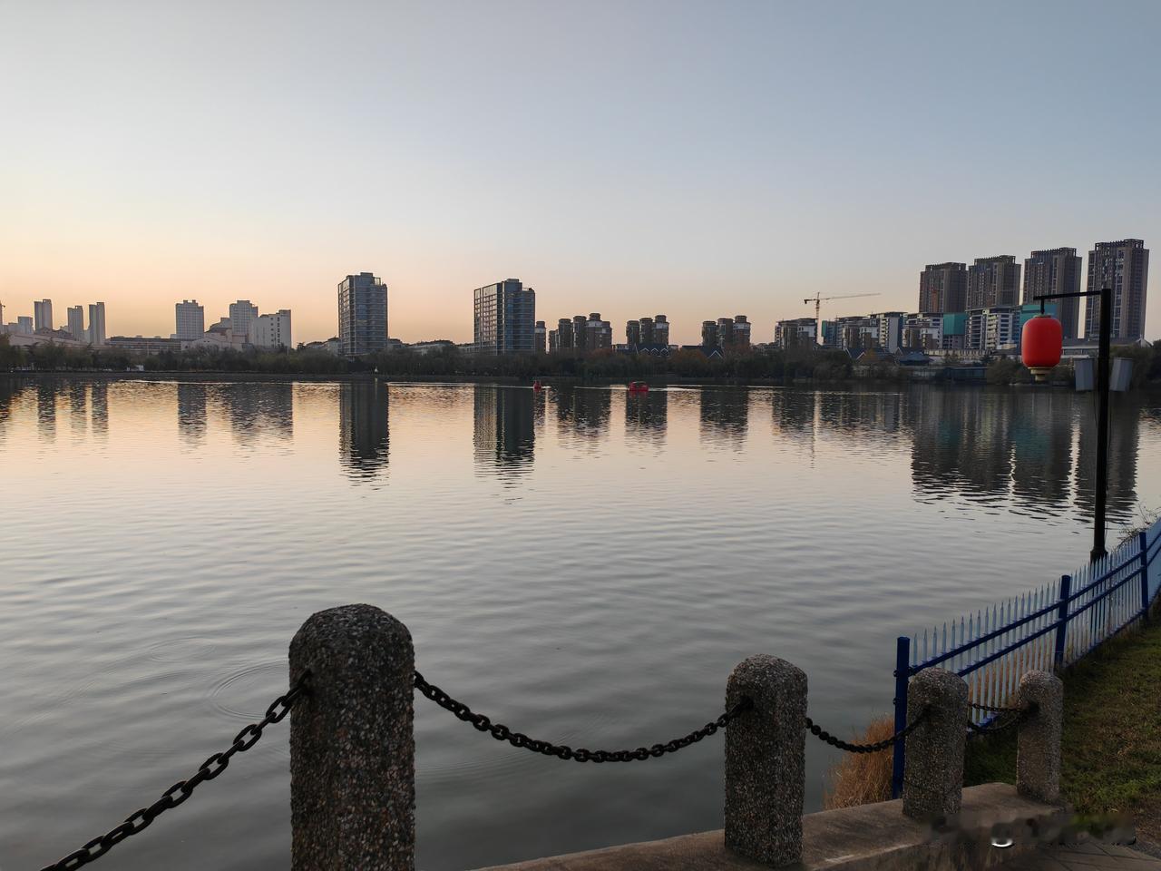 西安：除了大雁塔的雄伟，兵马俑的神奇，钟楼的庄严，城墙的古朴，渭河水的浩淼，曲江