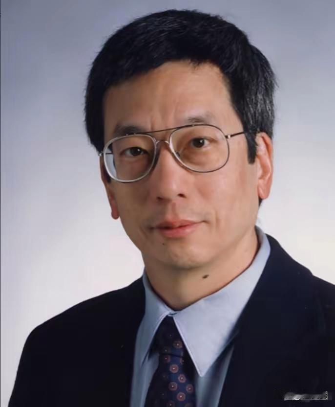 “我是一个美国人，血统不能决定一个人的身份，自由环境才是培养一个科学家的要件”。