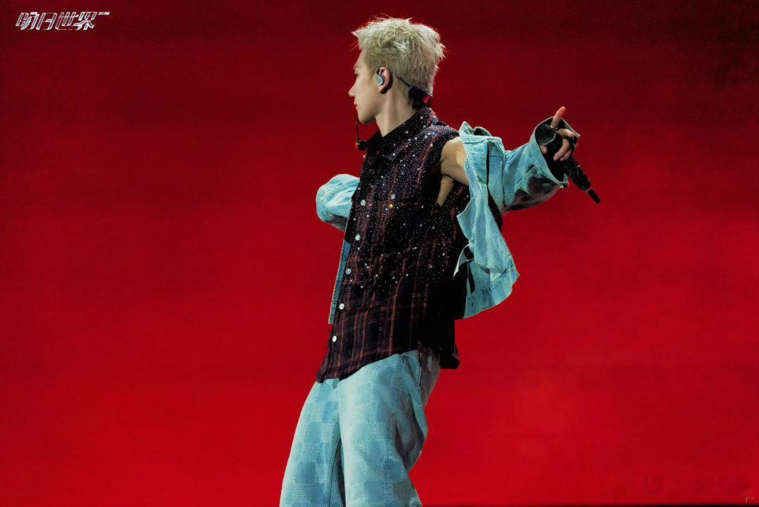 汪苏泷演唱会白天就是好 白天的汪苏泷演唱会就像是加了天然滤镜！阳光是最好的灯光师