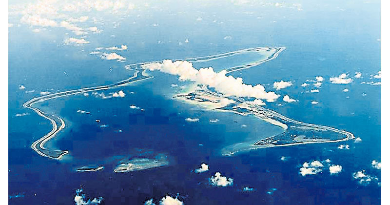 据观察者网报道，英国外交大臣谴责伊朗向迪戈加西亚岛美英基地发射导弹的鲁莽威胁，但