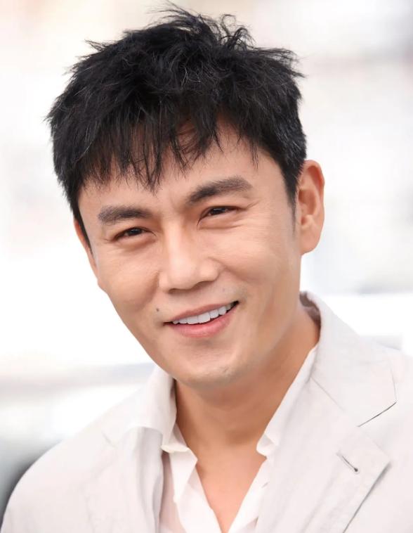2024年电视剧《扫毒风暴》筹备选角时，导演邀请秦昊出演正义的缉毒警察，秦昊却拒