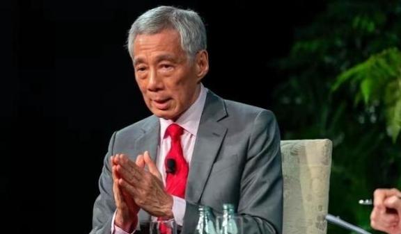 李显龙说，我们不是华人国家，只是刚好华人占多数，若是不明白这一点，就不能真正成为