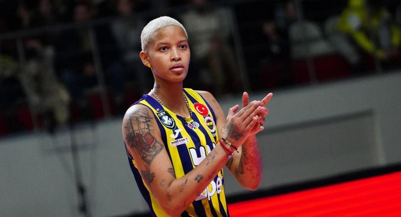 北京时间4月14日凌晨，土超总决赛第三场，天王山之战，瓦基弗银行 3:1力克费内