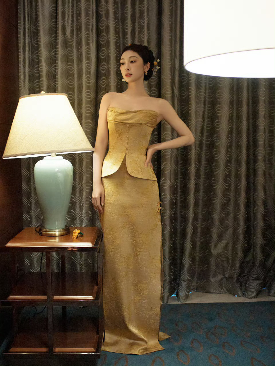 张小婉在家乡获奖了微博文化之夜 恭喜张小婉！荣获微博文化之夜年度文化魅力人物，在