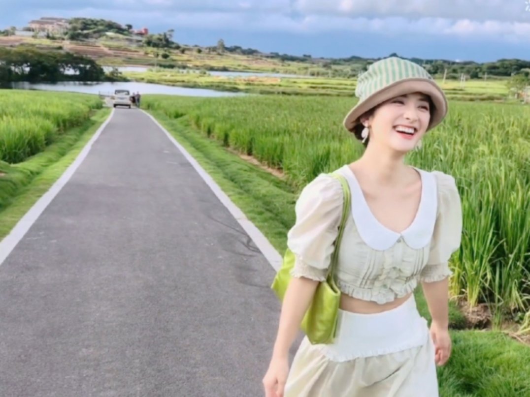 沈月[超话]沈月的vlog[心]沈月 “在没有遇到理想型之前，我准备让自己成为自