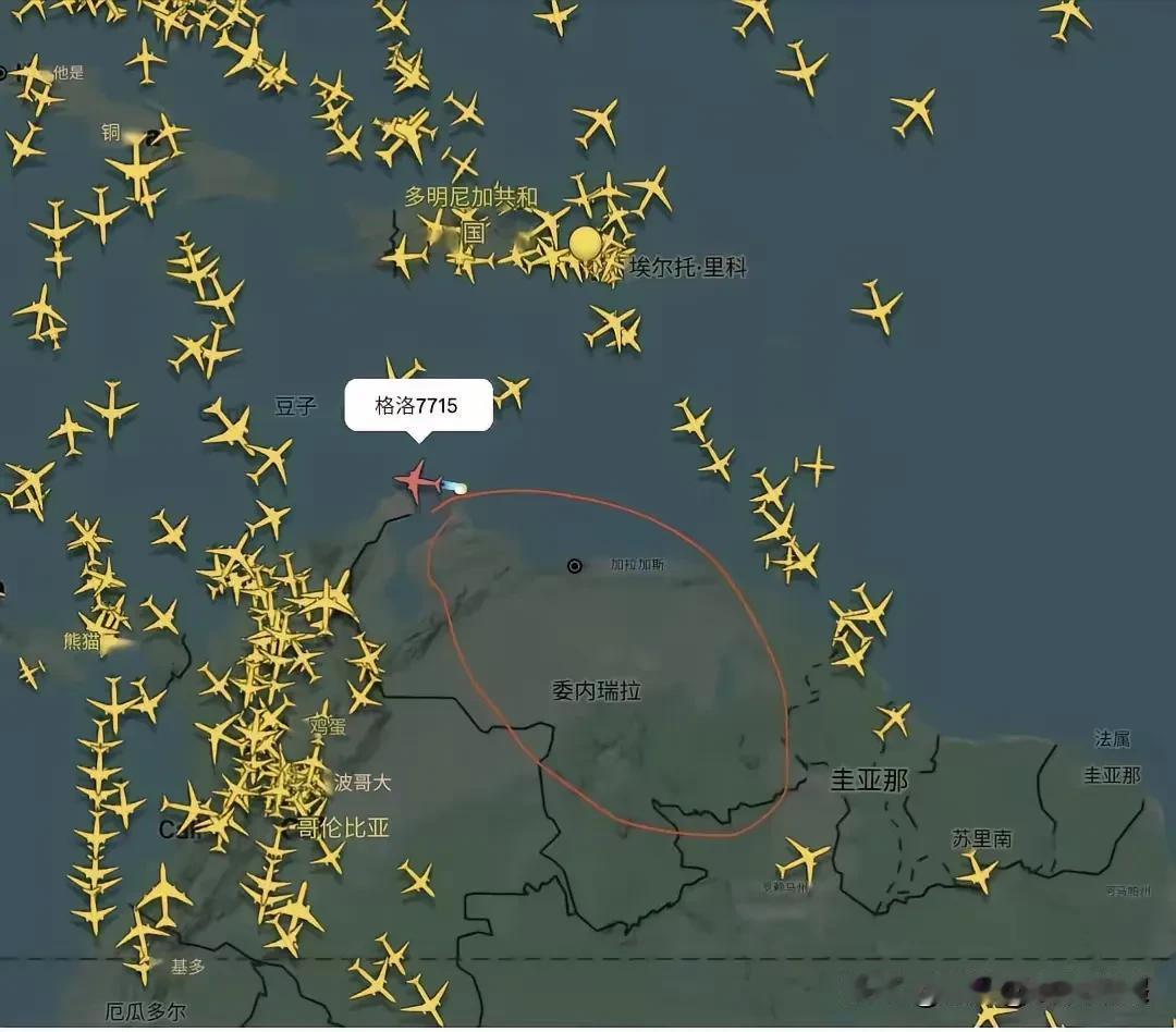 马杜罗是真民选政府，老美要靠强压很麻烦的，和萨达姆不一样，有外部势力会偷偷输血(