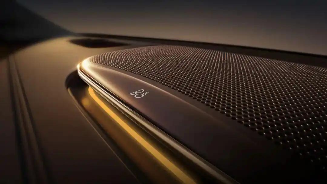 “掀翻”大六座市场，智己让SUV“大象转身”

智己提供的“舒适”远不止于此。此