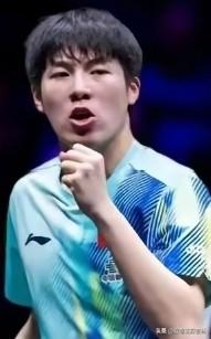 WTT重庆冠军赛男单决赛。
温瑞博1-4费利克斯·勒布伦
5-11，8-11，1