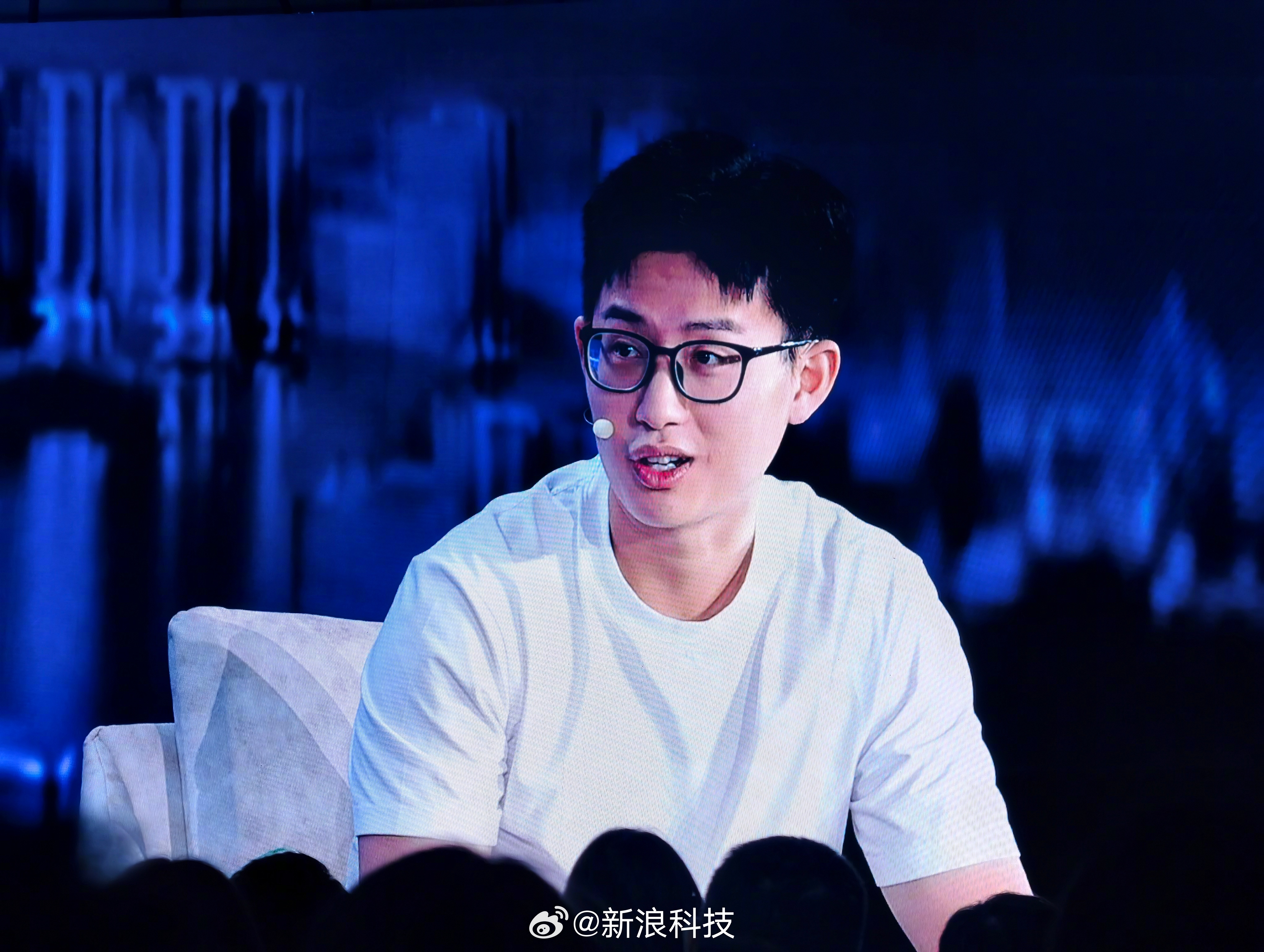 【姚顺雨回应腾讯AI下半场】腾讯回应AI慢了今日举办的2026年腾讯云AI产业应
