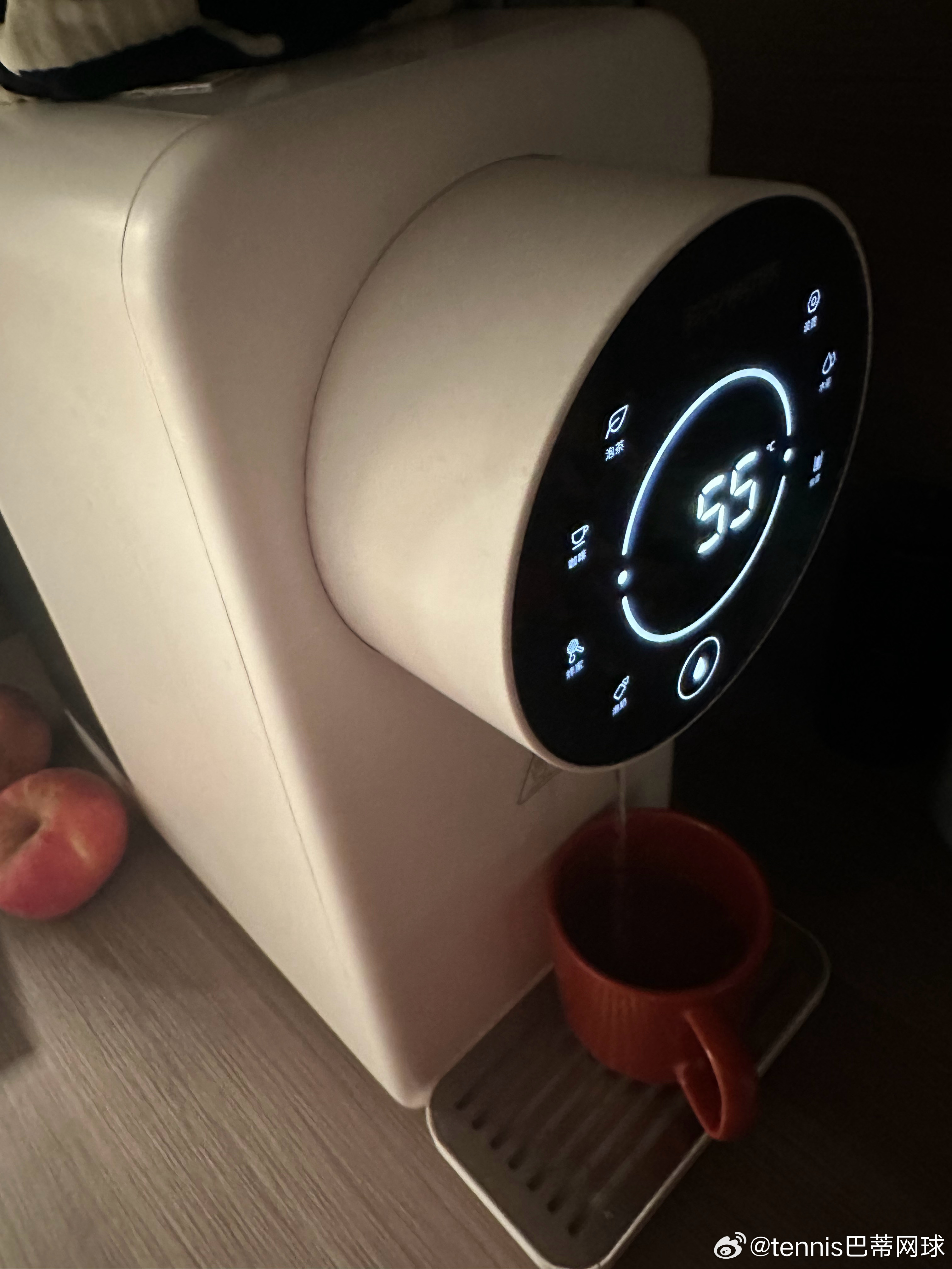 这时候喝杯水睡觉开闹钟7:50，不过分吧 