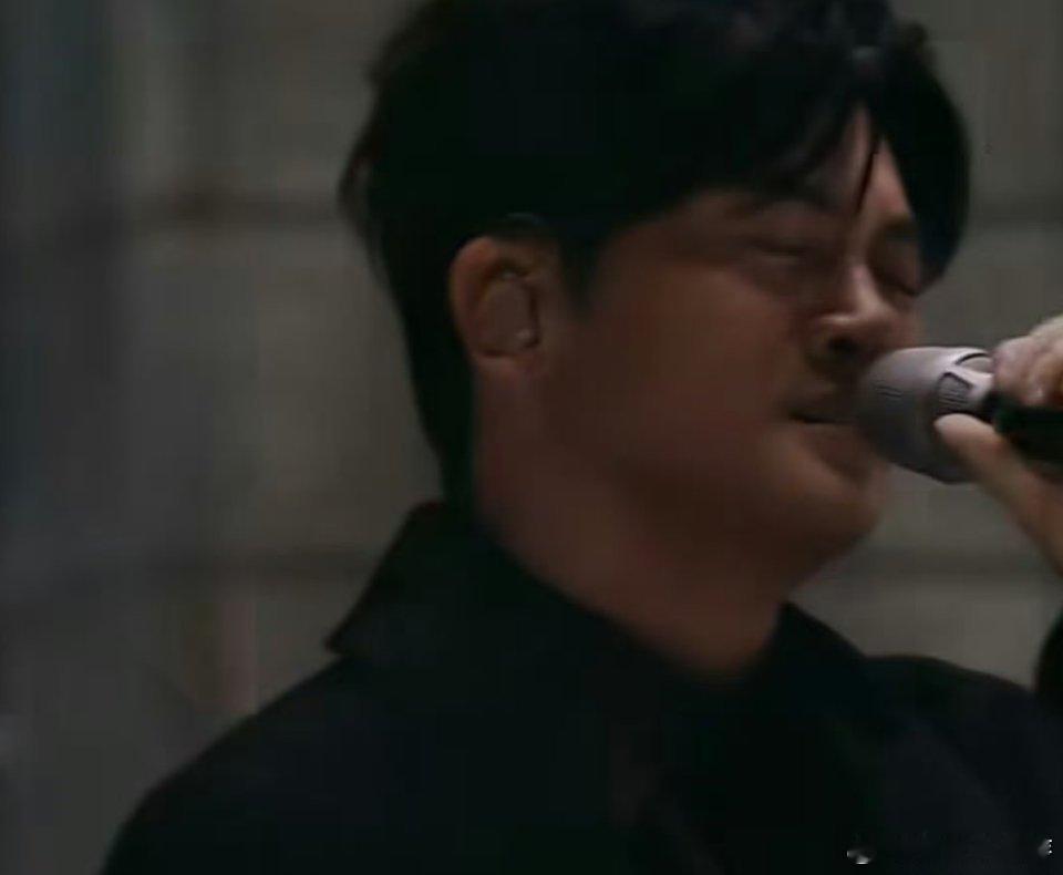 庾澄庆苏有朋时隔30年再合作庾澄庆和苏有朋时隔30年再携手，《Simon》舞台超