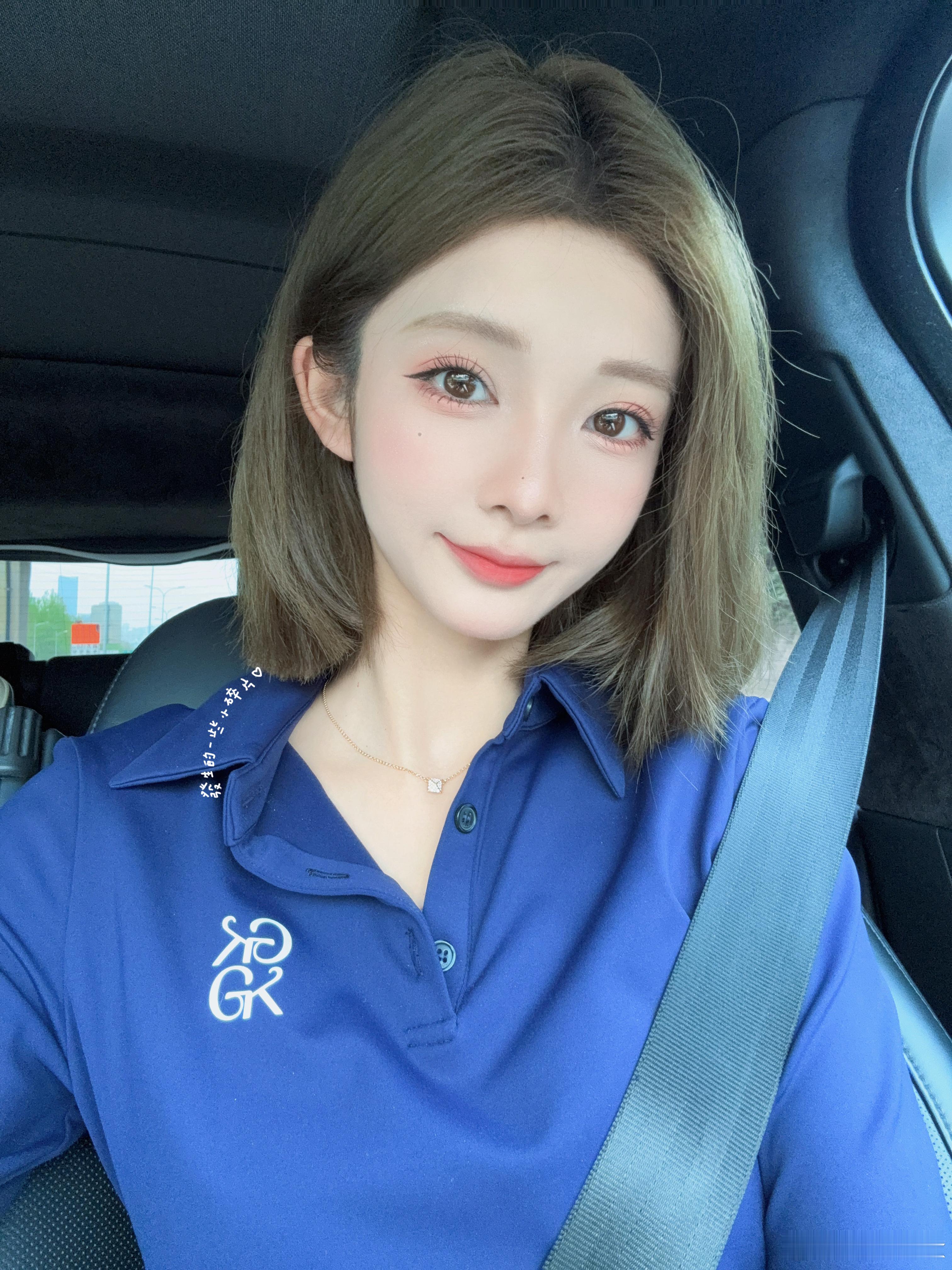 别否定自己，你特别好，特别值得。 