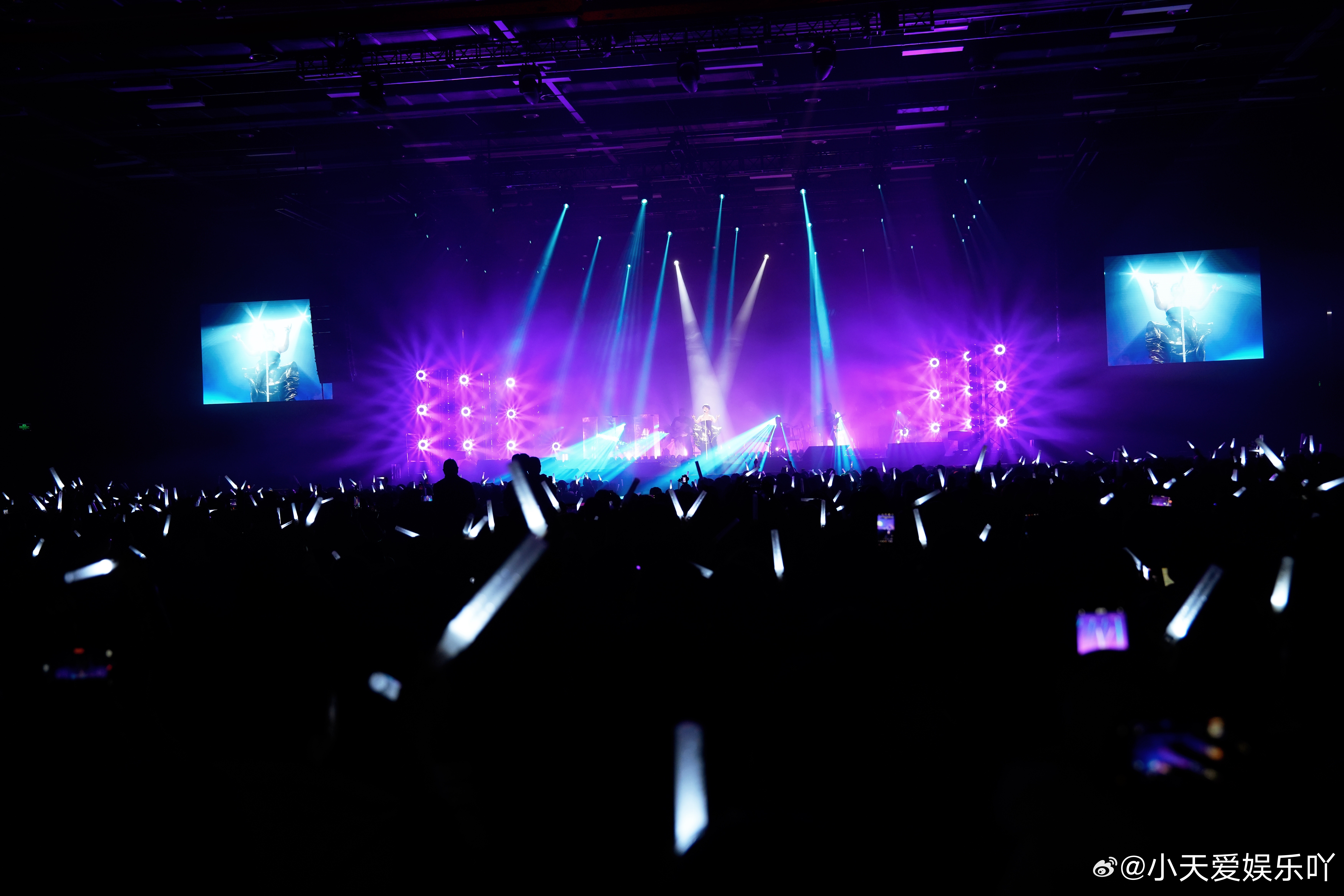 陈明2026上海演唱会陈明上海演唱会官宣嘉宾王鸥 春风里，旋律被唤醒，陈明携王鸥