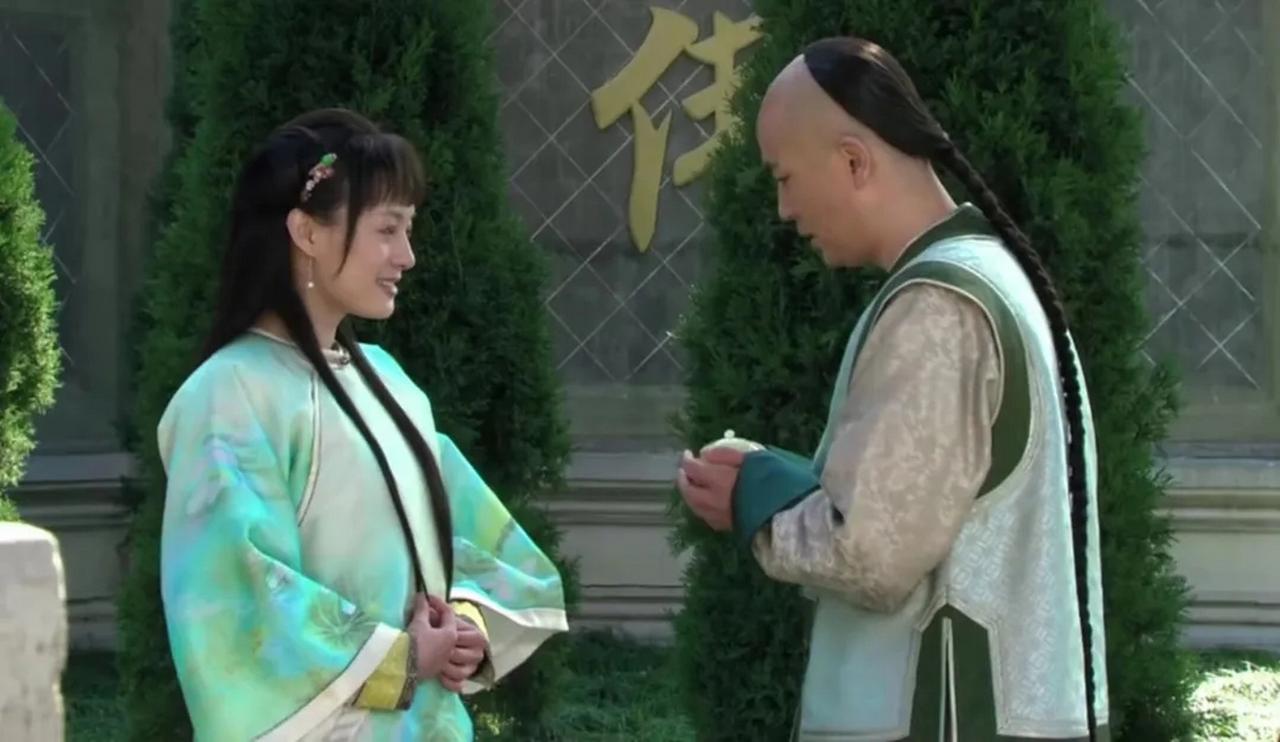 “一片冰心在玉壶”，可惜人家并不领情。

《甄嬛传》里，温实初对甄嬛真是实心实意