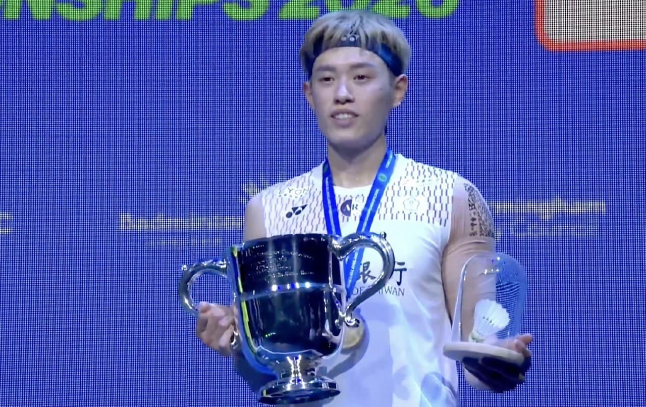 男单混双的溃败扯掉“世界第一”的遮羞布!
伯明翰的寒夜，国羽遭遇双重暴击。男单与