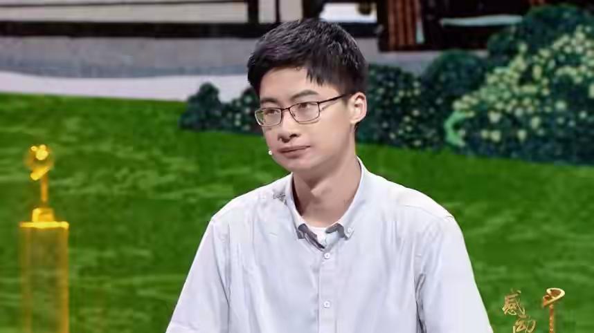 湖北麻城这名救生员凭8秒极速救人登上人民日报，看完真心觉得这份职业的责任心太珍贵