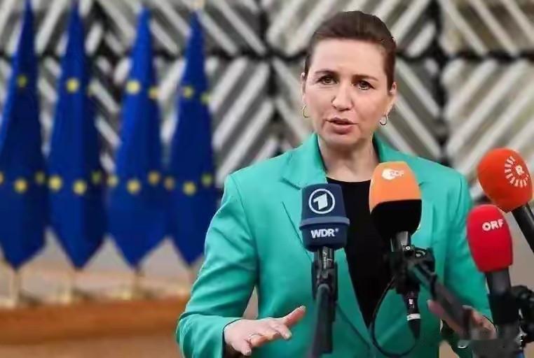 丹麦认怂了？官宣主动跟美国谈格陵兰岛框架协议，看着是合作，实则是被拿捏得死死的！