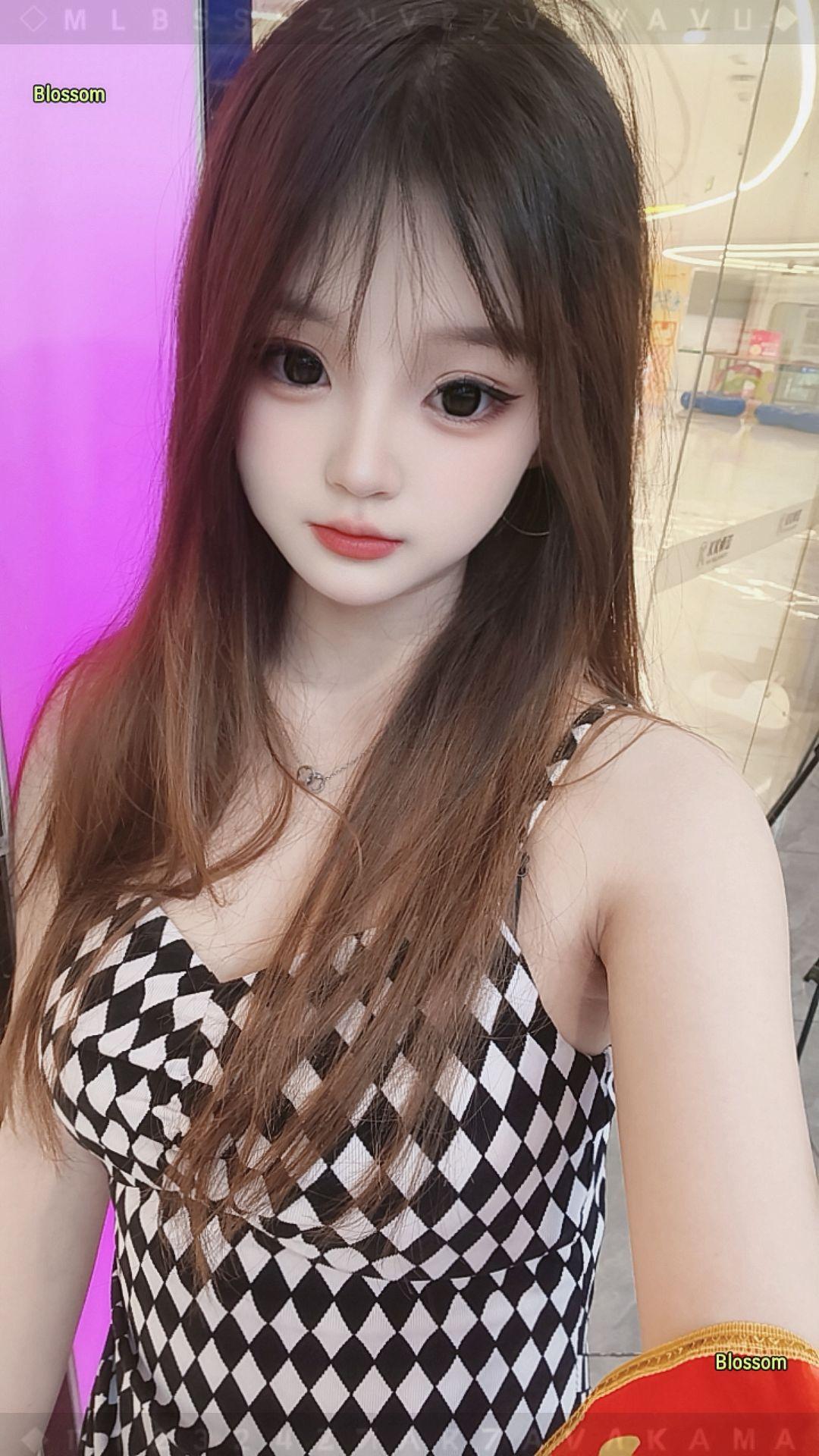 无所屌谓，就这脾气。任何关系能处就处。不能就散伙。姐不在乎。散散心。败...