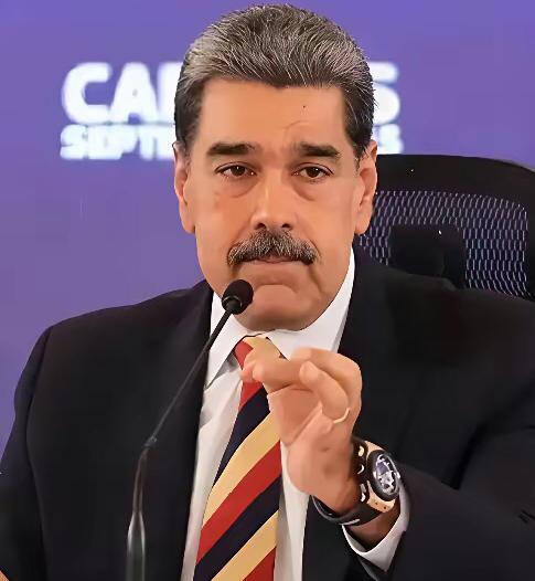 美国出动特种部队抓捕主权国家委内瑞拉的元首，这是公然践踏《联合国宪章》中主权平等