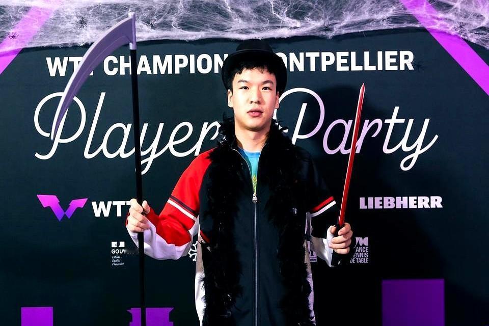 “00后国手被解说员打懵”——全运会首日，向鹏2:3输给刚拿话筒半年的马特，热搜