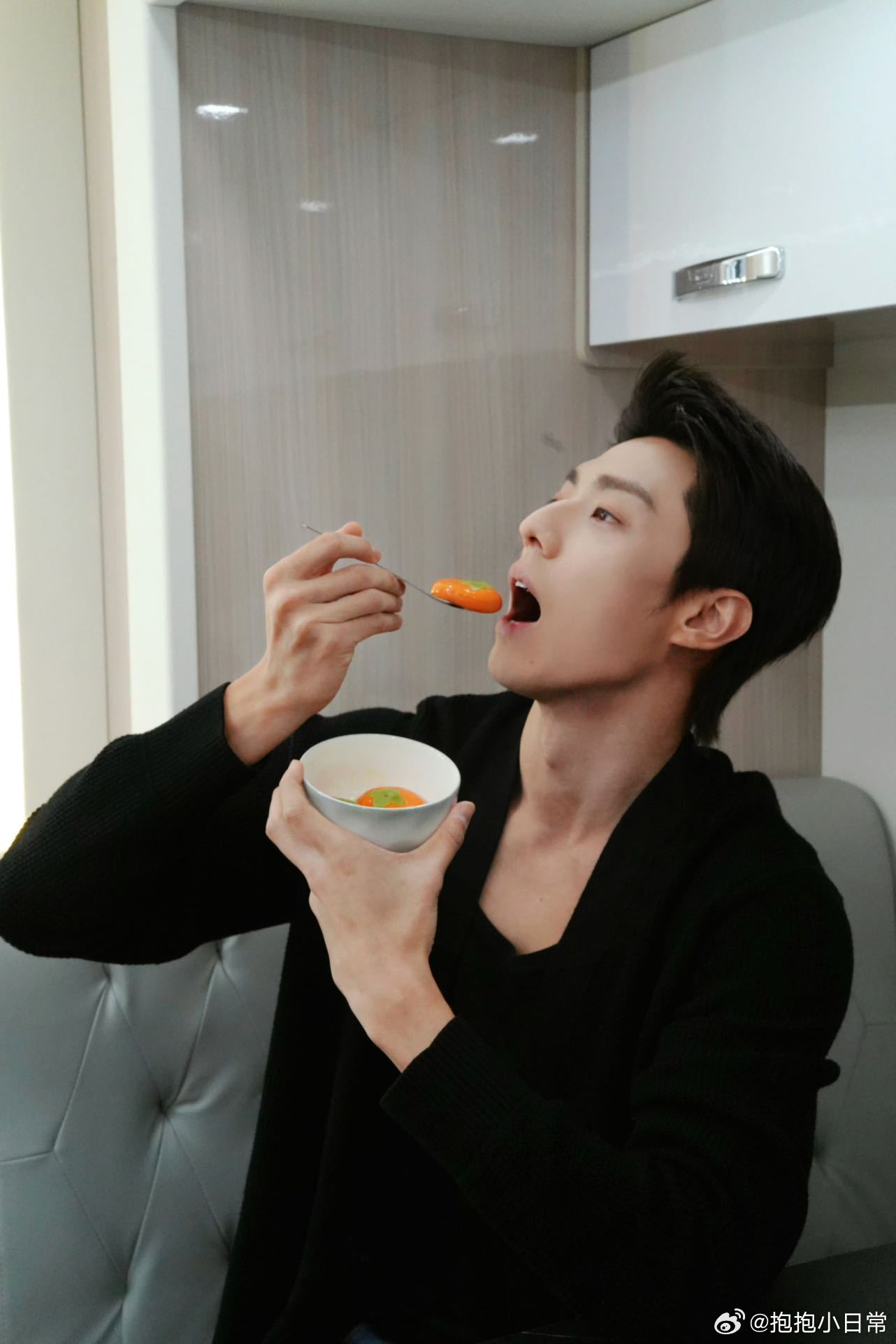 陈靖可来放粮了 陈靖可生日物料大爆发，颜值状态全程在线，这么多优质内容，粉丝真的