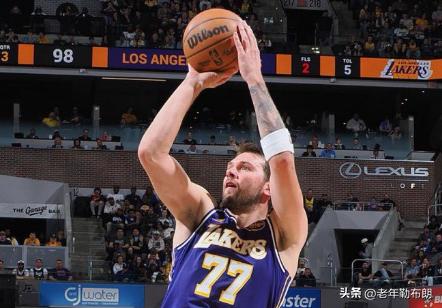 湖媒：东契奇近期场均35分8板8助，MVP榜他竟然跌至第四位？

3月27日消息