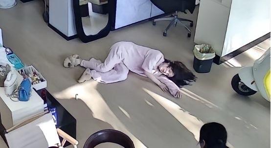 被父母暴打后签“买断协议”，河南女孩彻底断亲！
​​​4月1日那天，矛盾彻底爆发