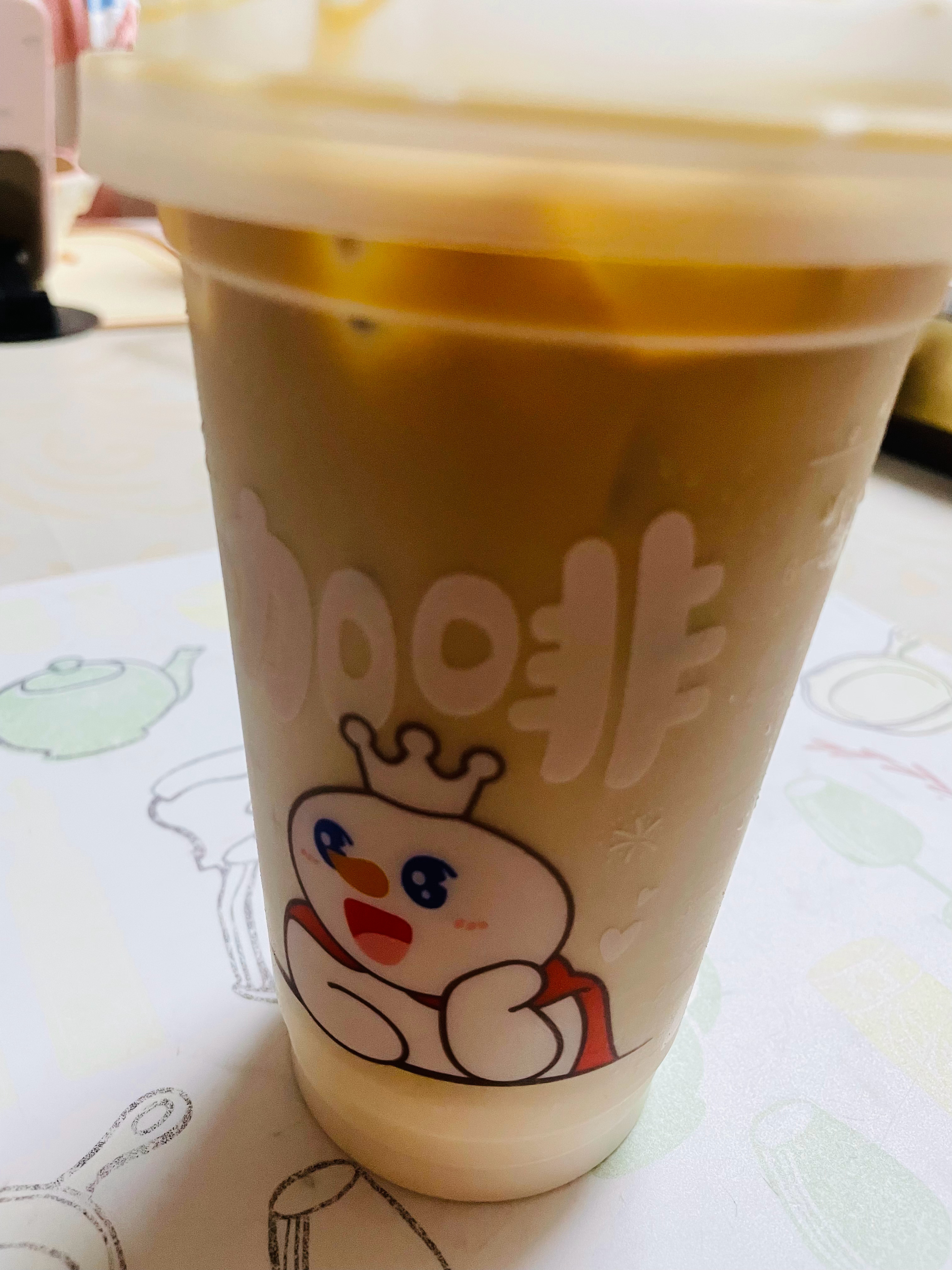 刷到别让贫困生喝咖啡争议撕裂舆论 贫困就不该喝咖啡了吗 何况是团购价啊