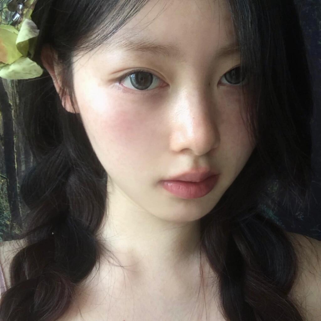 𝐒𝐡𝐚𝐫𝐞·怼脸头像ʕ̢·͡˔·ོɁ̡̣#女生头像# ​​​