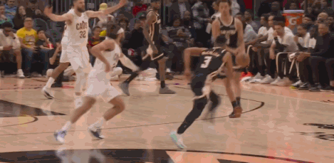 斯特鲁斯技犯！！ 