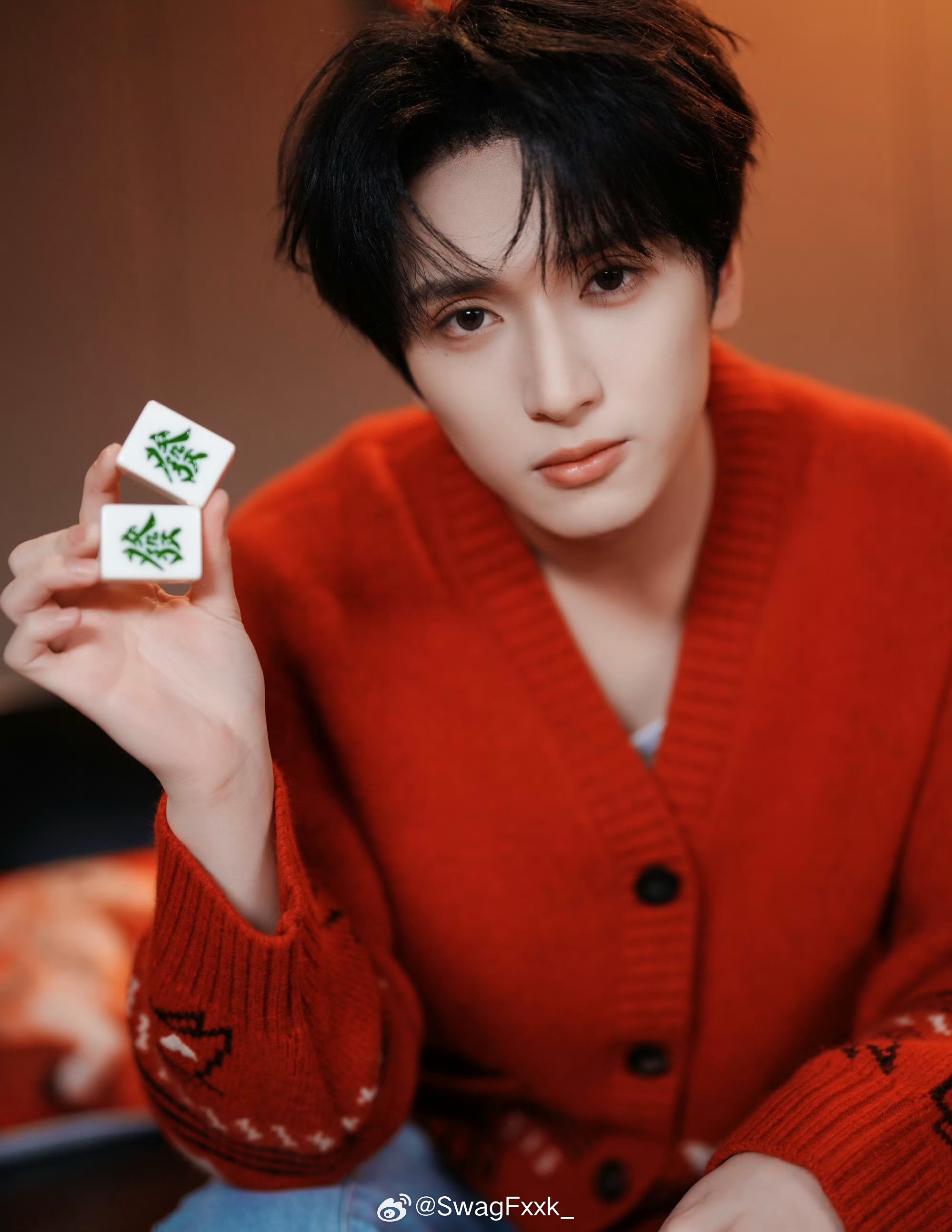 颜值担当来啦！李时代少年团严浩翔确认加盟《巅峰对决》！严浩翔