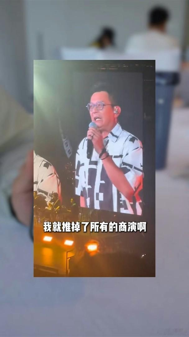 藝人黃日華自太太梁潔華離世後，曾因痛失摯愛而一度大受打擊，早前他驚喜現身黎瑞恩的