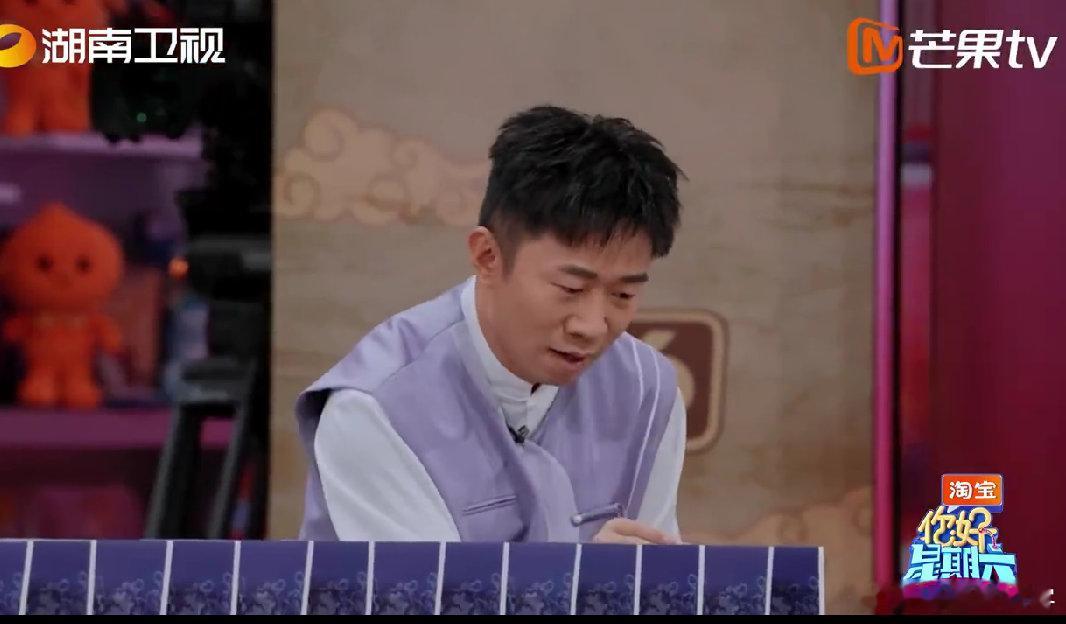  杨迪杨迪是真进过厂打螺丝吧你好星期六 杨迪：脸算什么！抽板抢粉扑手速快到泽林锐