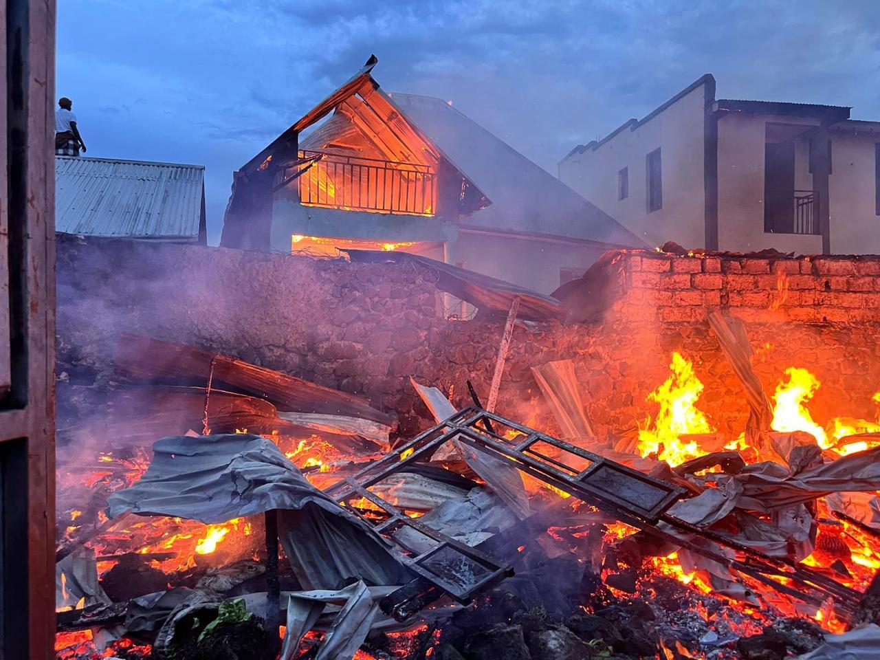 印度陆军联合国维和部队迅速应对戈马火灾事件 部署在BFI-CHU营地的印度陆军快