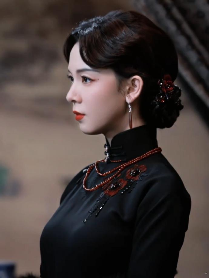 陈瑶九门人脉众人助阵，声势浩大！陈瑶《九门》超强人脉强势出圈。九门独一份的女当家