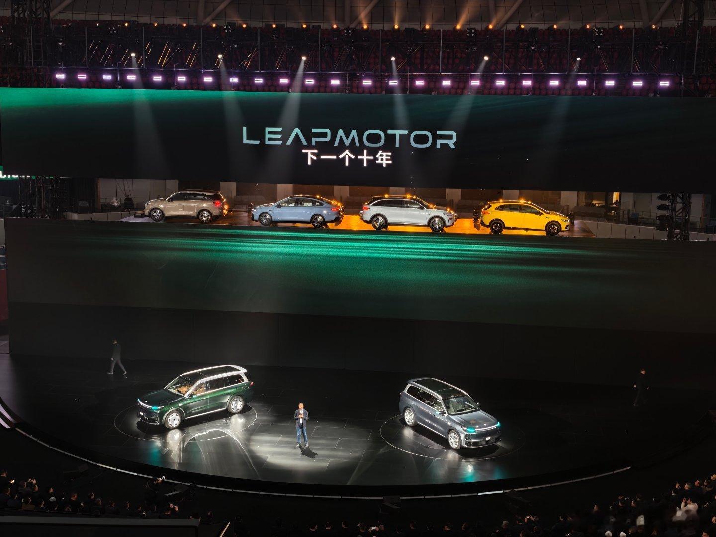 朱江明称零跑目标十年内年销400万辆新车情报局在零跑汽车十周年发布会上，零跑汽车