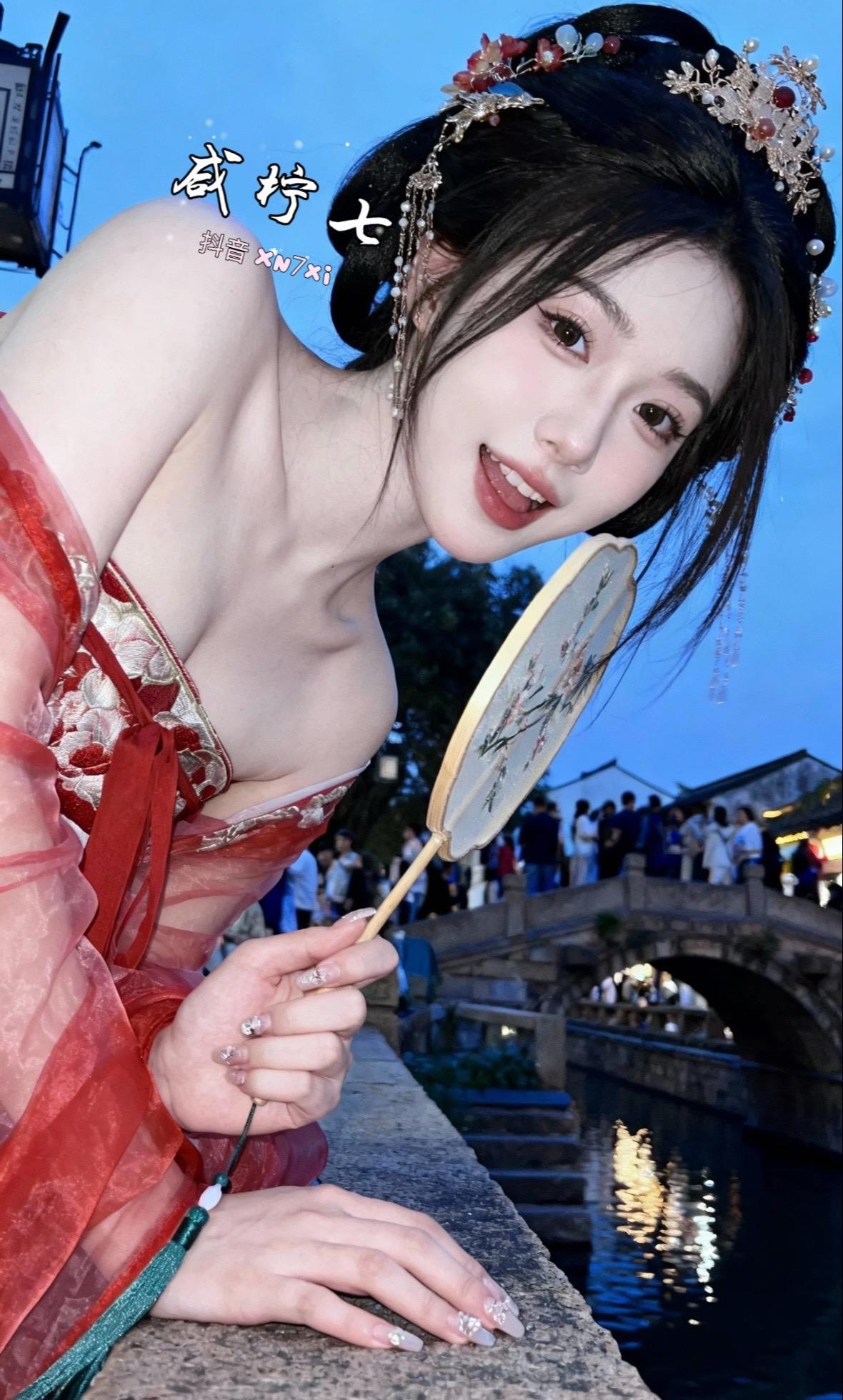 谁懂红昭愿配汉服的宿命感 唯美古风带你一起穿越 穿着汉服走天下 汉服妆造 美女