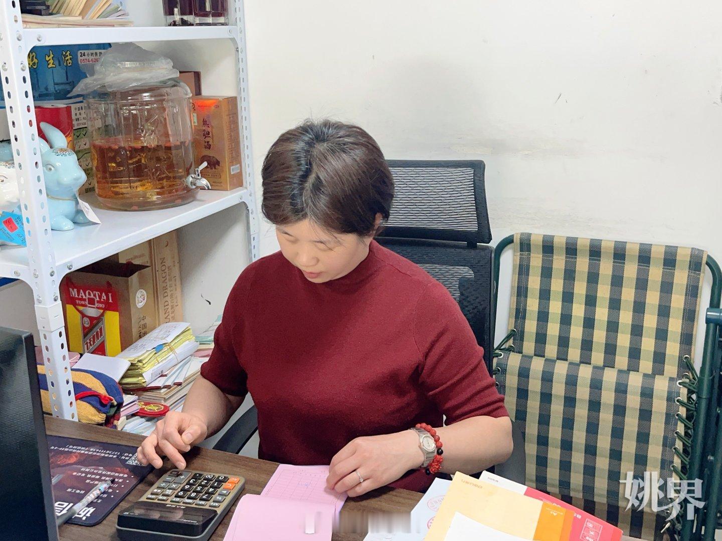 卡嫂王舒阁在宁波余姚用奋斗书写精彩人生 来自河南的“卡嫂”王舒阁，在余姚与丈夫携