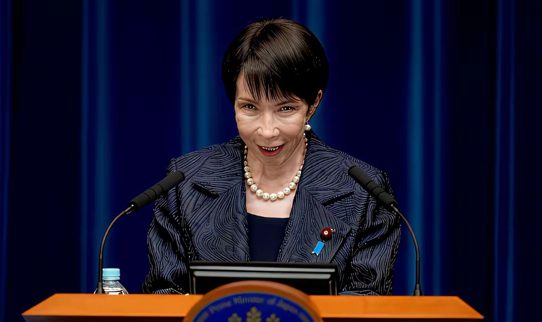 平心而论，就她这长相，贼眉鼠眼，尖嘴猴腮，一看就知道不是啥好人。如果大晚上的，鬼