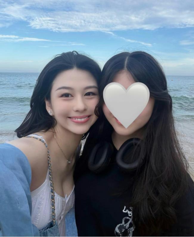 邱淑贞女儿长得好漂亮啊，完全继承妈妈的美貌女星女儿 邱淑贞女儿