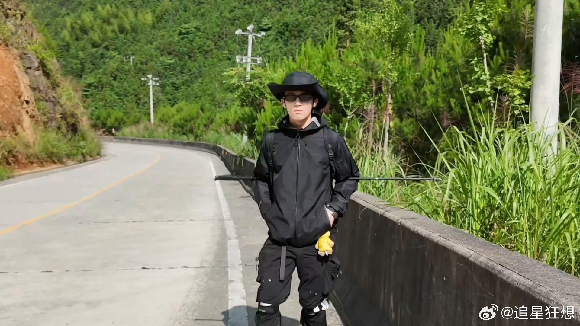 王星越凌晨三点去爬山 持续追更王星越的系列vlog，这次潮汕之行惊喜满满，凌晨开