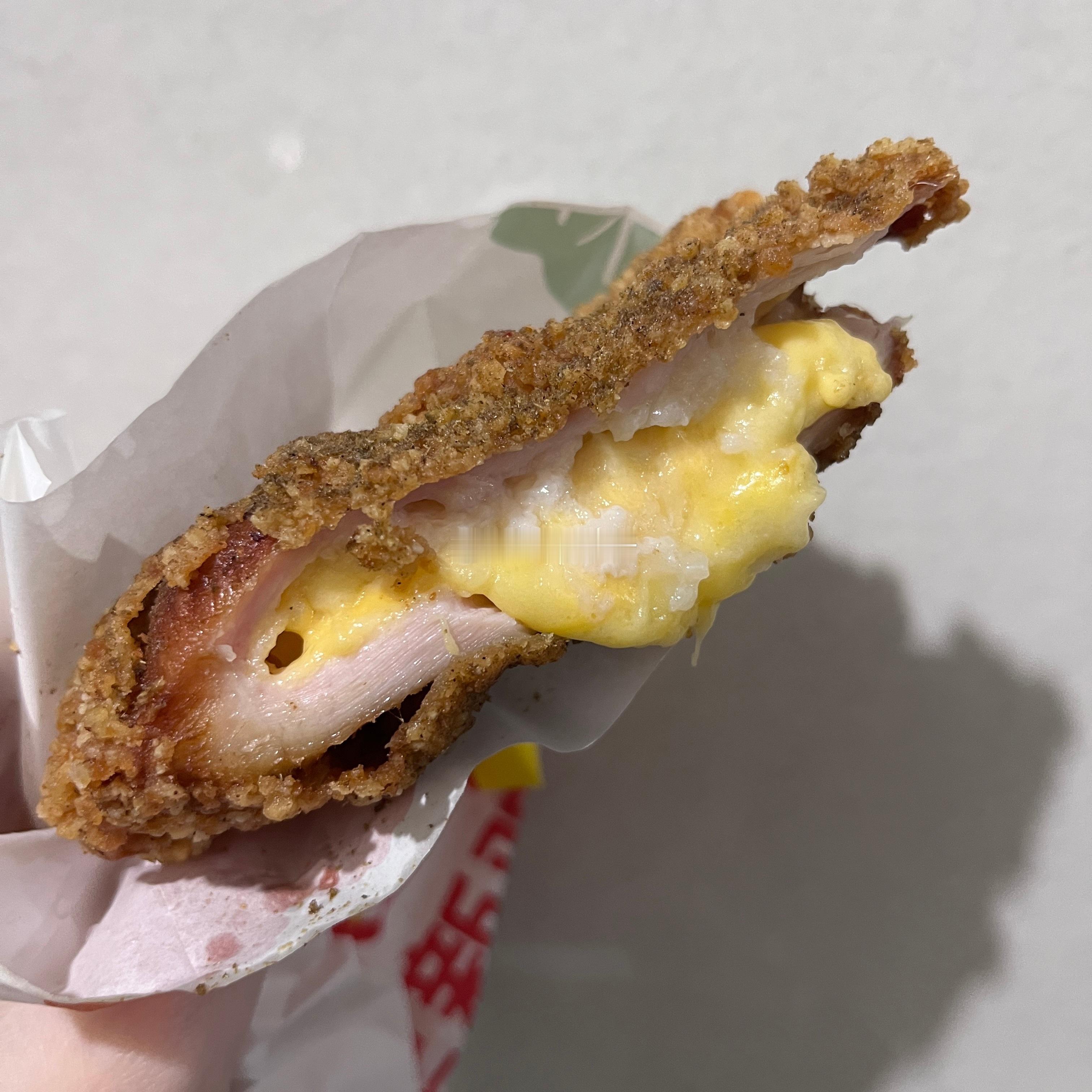 真正的自我奖励。垃圾食品才好吃。 