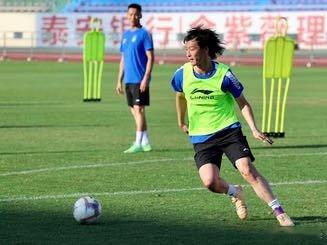 泰山城建来新人了，中前场多面手首次合练将首秀，曾效力申花申鑫网页链接